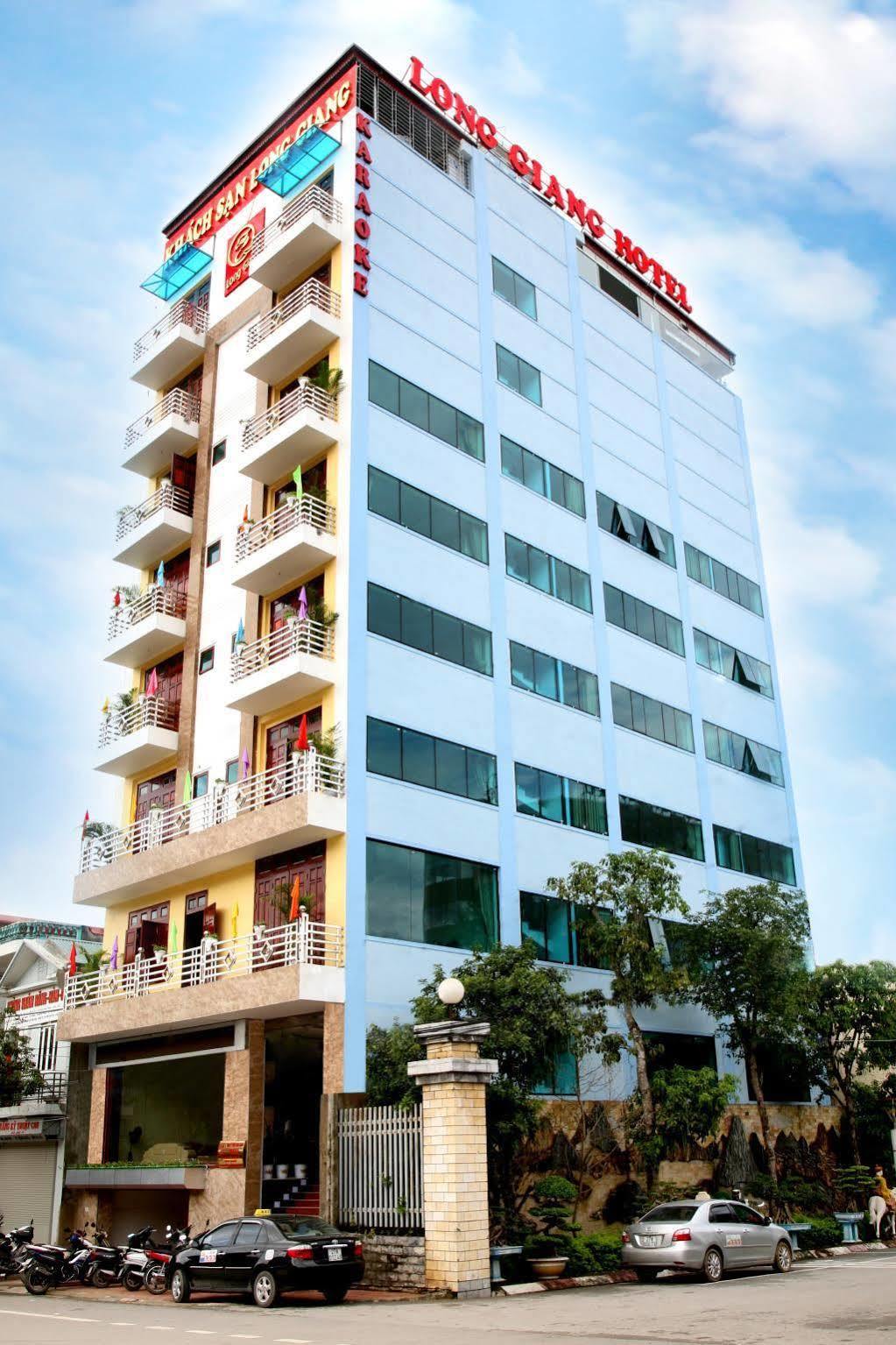 Long Giang Hotel Diện Biên Phủ Buitenkant foto